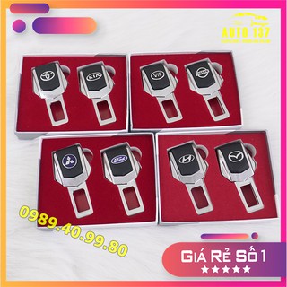 Chốt đai an toàn AUTO137 trên xe oto cắm ngắt chuông đai khi cần có in hình logo theo xe hơi