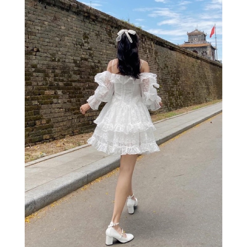 Pass đầm trắng siu xinh