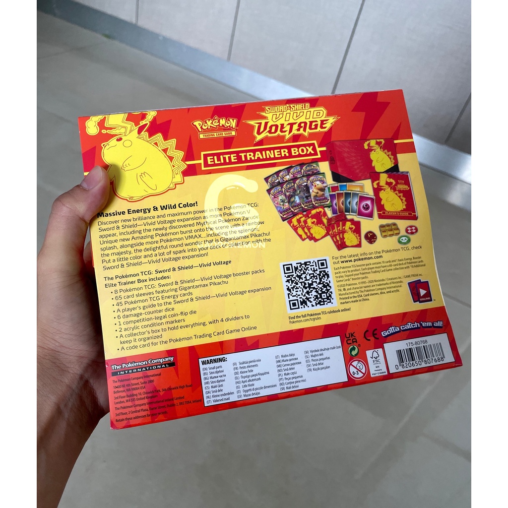 Hộp thẻ bài Pokemon TCG - Sword & Shield Vivid Voltage Elite Trainer Box