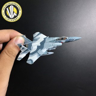 Mô hình quân sự tỉ lệ 1:200 Takara Tomy - Máy bay chiến đấu phản lực Boeing F-15 Eagle 01 (Tư thế bay)