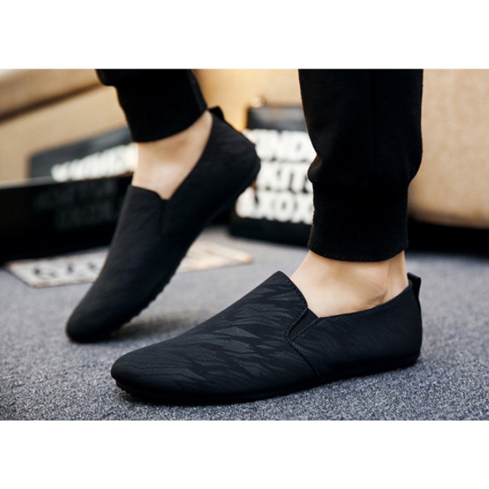 [SIÊU ÊM CHÂN]  Giày nam slip on hoa văn SM056 mềm, thoáng mát, đế cao su dẻo đàn hồi tốt, đi nhiều