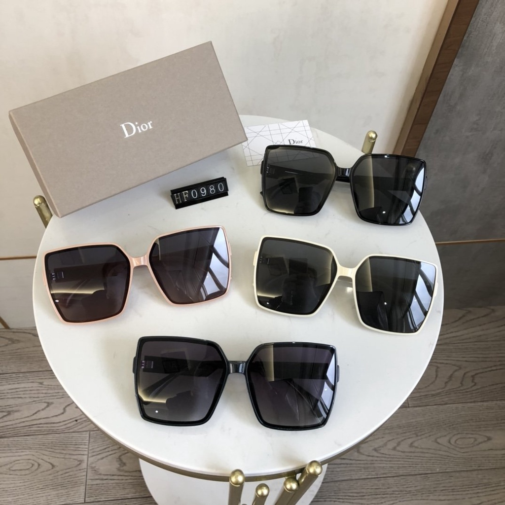 Dior_ 2021 Thời trang Hàn Quốc mới Clubmaster Kính râm nam nữ Xu hướng Cặp đôi Chụp ảnh Đường phố Trăm trang trí phù hợp Thời trang Du lịch Kỳ nghỉ Bảo vệ tia cực tím Kính râm đi biển