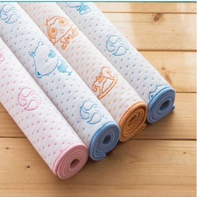 Miếng Lót Chống Thấm 4 Lớp KT 50x70cm Cho Bé Sơ Sinh