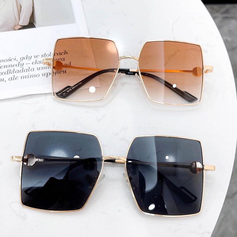 Kính mát chống tia UV gọng vuông kim loại màu gradient CCOD  dành cho nữ