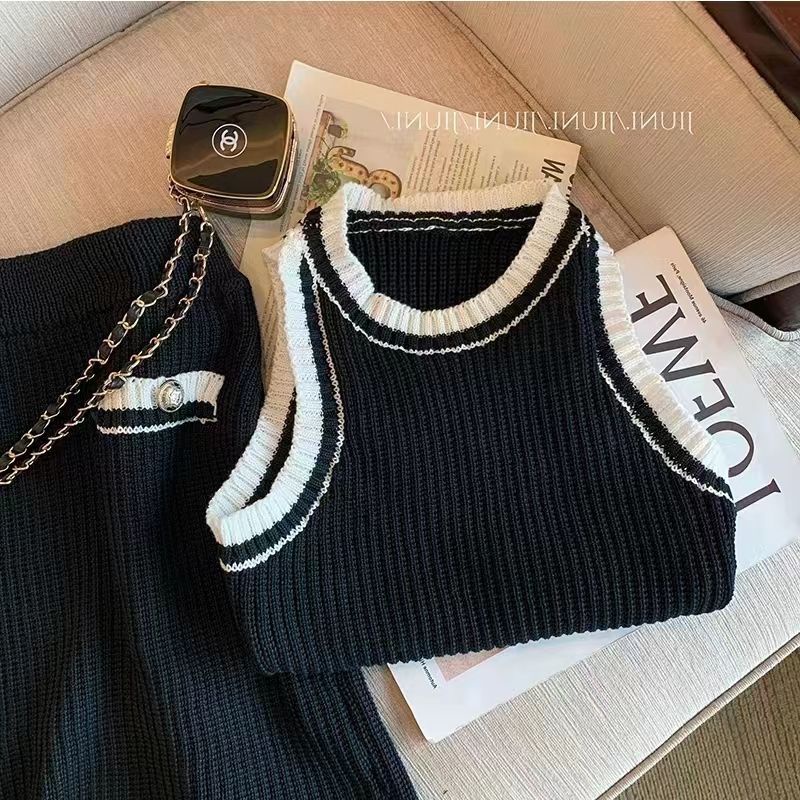 Set Đồ Hai Mảnh Áo Dệt Kim Phong Cách Mới Dành Cho Nữ