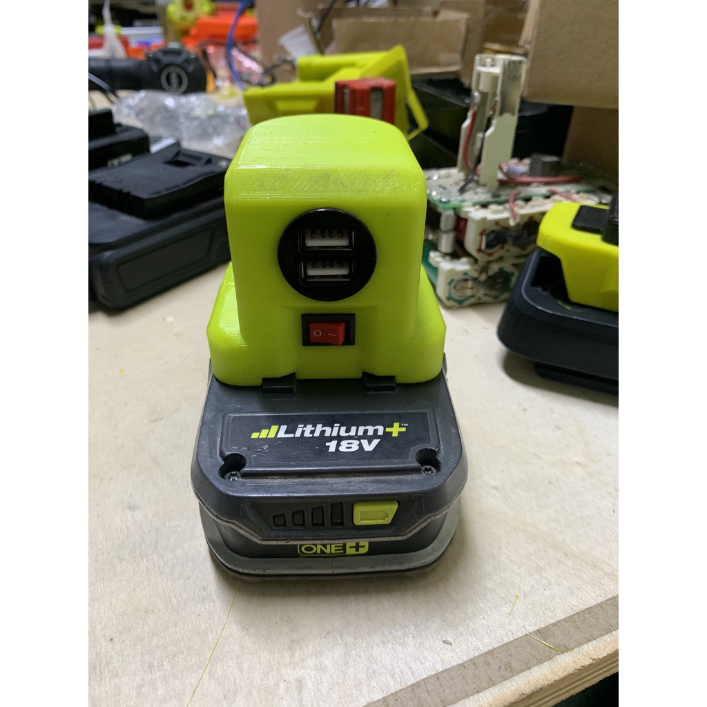 Đốc sạc dự phòng dùng cho pin Ryobi 18V