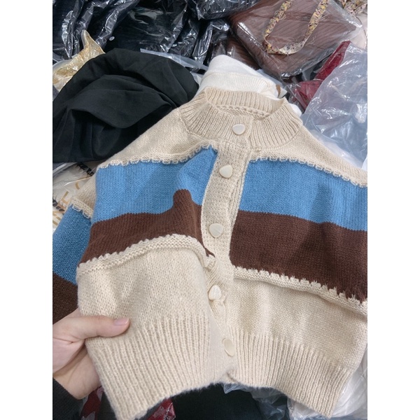Áo cardigan len dáng ngắn phối màu vintage phong cách hàn quốc | BigBuy360 - bigbuy360.vn