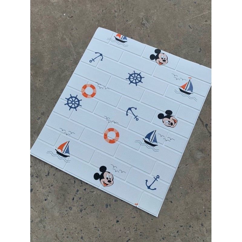 Xốp dán tường 3D hoạt hình kt 70*77cm