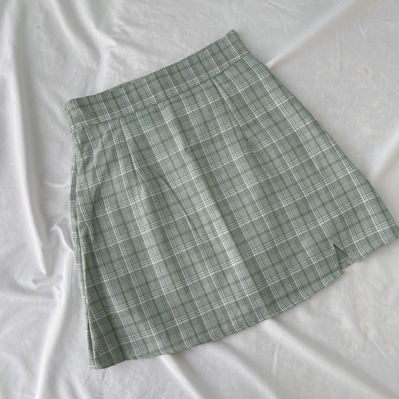 chân váy ngắn xẻ nhiều màu | BigBuy360 - bigbuy360.vn