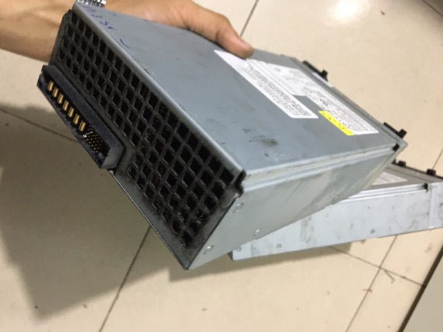 Nguồn server Ibm artesyn 560w 12v 30a, 5v 35A, 3v3 20A đã kích hoạt sẵn