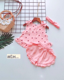 Bộ bé gái trái dâu