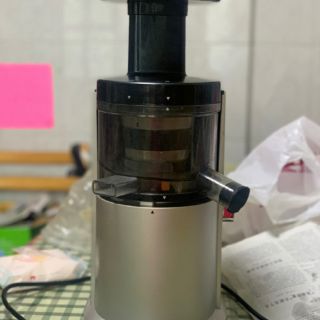 Máy ép chậm Philips HR1883(Vàng)/Hr1882(Bạc)