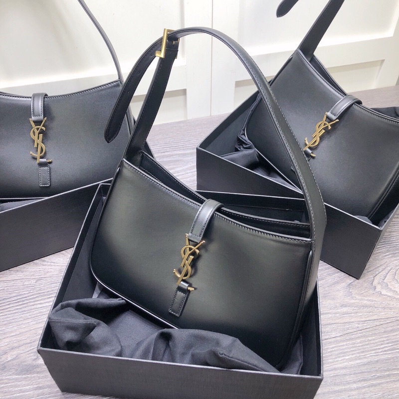 Túi kẹp nách rose blackpink