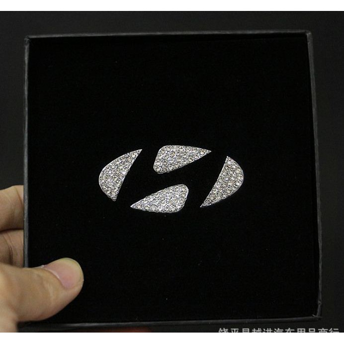 Đính đá vô lăng logo hãng xe: Honda, Mazda, Toyota, Hyundai, Mercedes sang trọng cho xế yêu