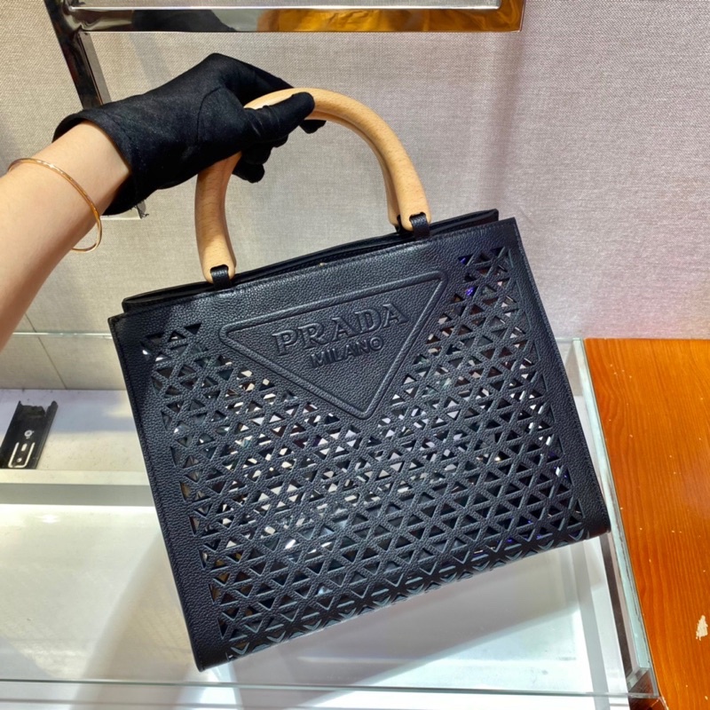 Tưi xách nữ Prada size 30 da thật cao cấp thiết kế đan lỗ độc đáo hàng vip 1-1