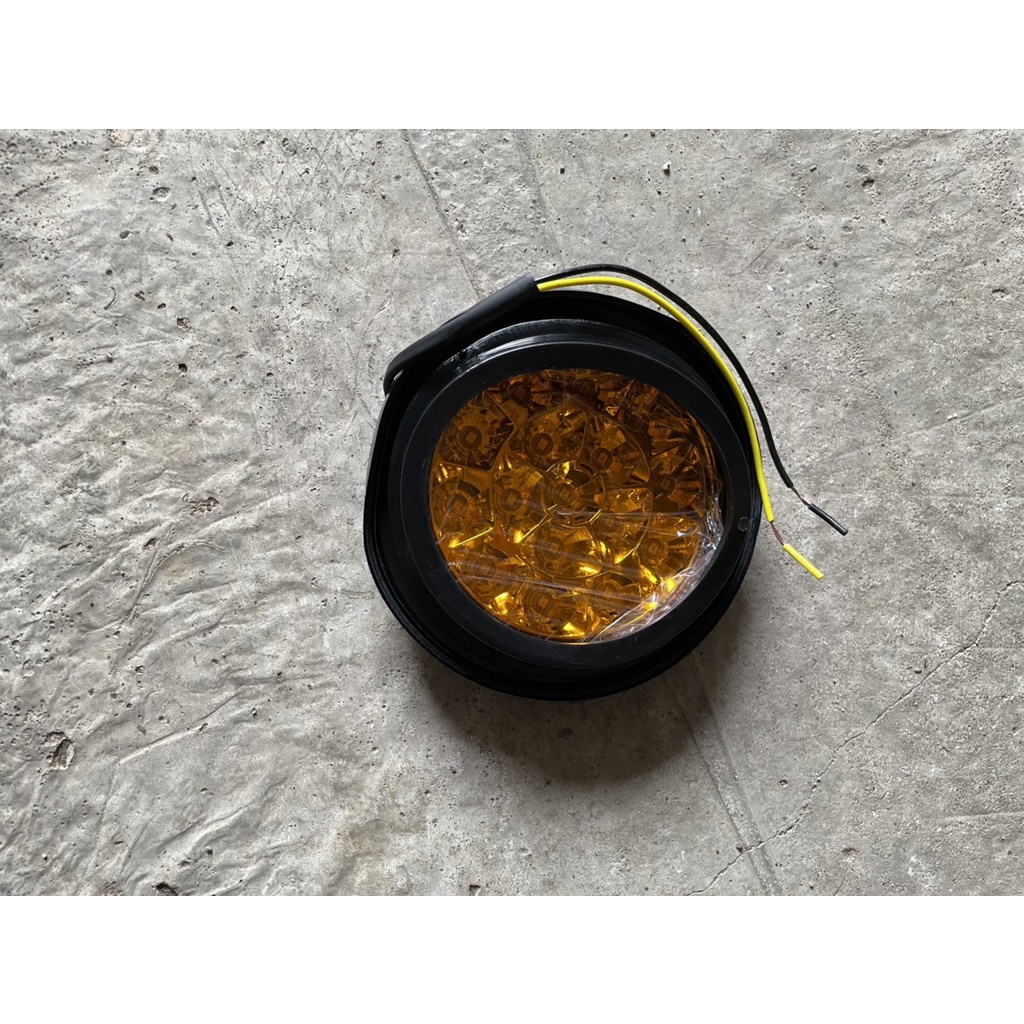 Một đôi Đèn led hậu rời tròn dùng thay thế cho các đèn hỏng 24v