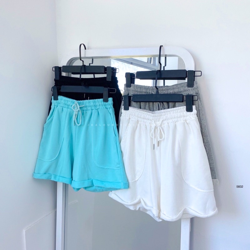 Quần short nỉ, quần short vải nữ có túi may ngoài 5832