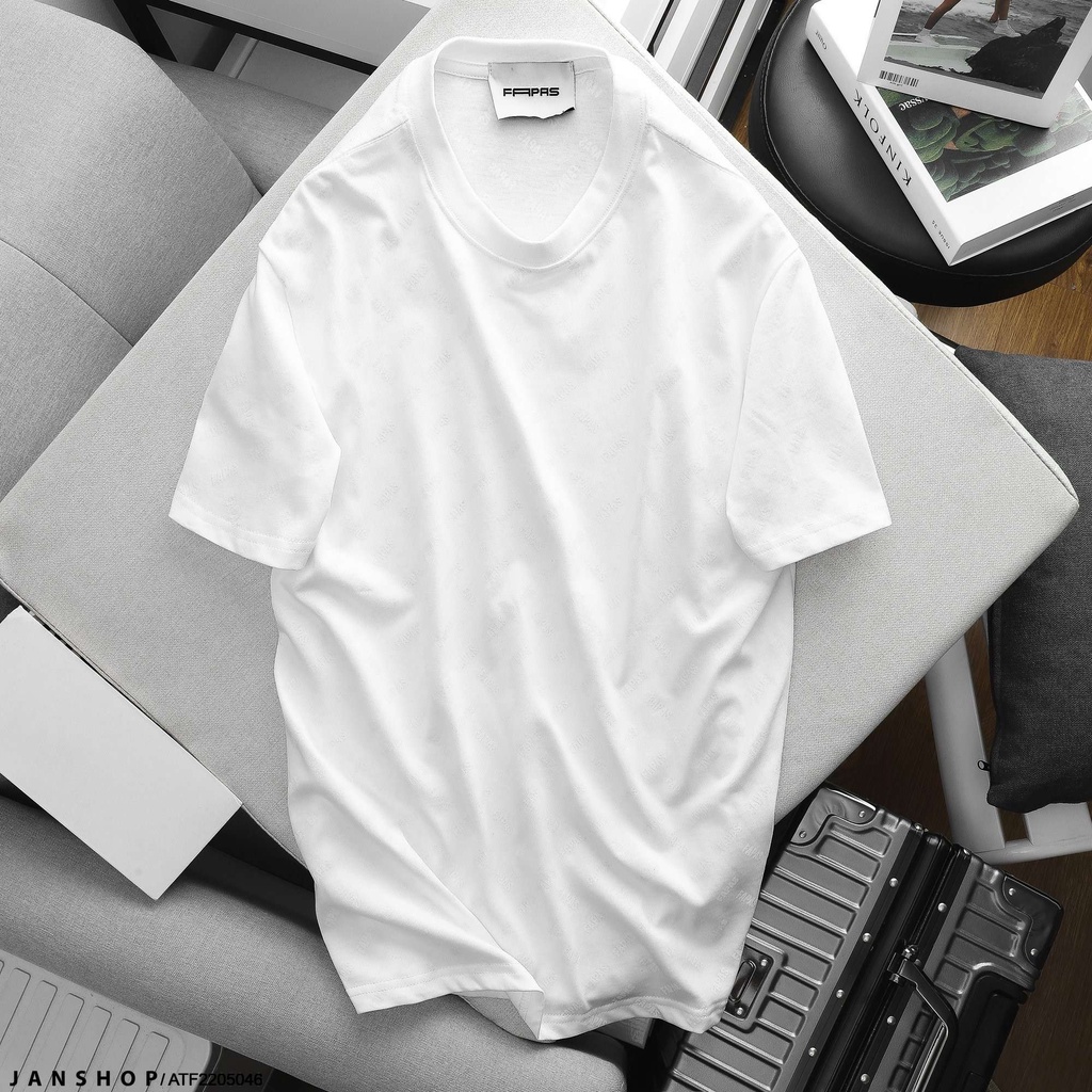 Áo Thun In Logo Chìm Với 3 Gam Màu Trắng Đen Be Dành Cho Các Bạn Nam Thích Sự Đơn Giản Nhưng Không Đơn Điệu