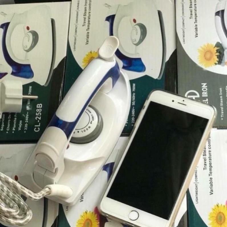 Bàn là mini du lịch siêu hót nhỏ gọn như điện thoại
