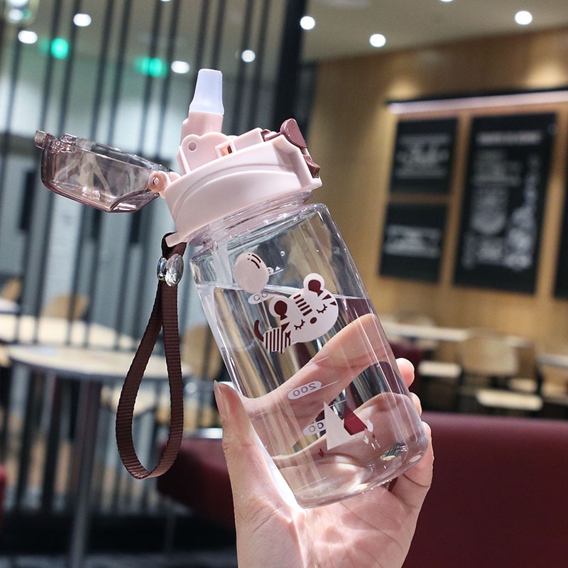 Bình nước nhựa cho bé đi học, bình nước cute có ống hút 500ml