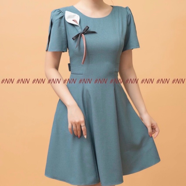 Đầm công sở Thiết kế Cao Cấp, dáng xòe đính hoa trước ngực, ( ĐƯỢC ĐỔI TRẢ THOẢI MÁI)