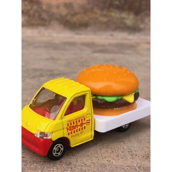Xe Mô Hình TOMICA 1:64 siêu đẹp