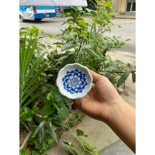 Chân nến thờ men lam hoa sen