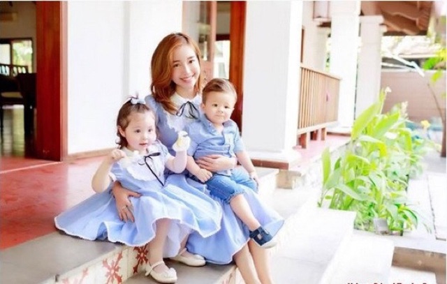 Đồ đôi mẹ bé, Đồ cặp, váy áo đồi mẹ và bé gái - có hình thật - Váy 3 lớp Vải Kate Lụa cao cấp