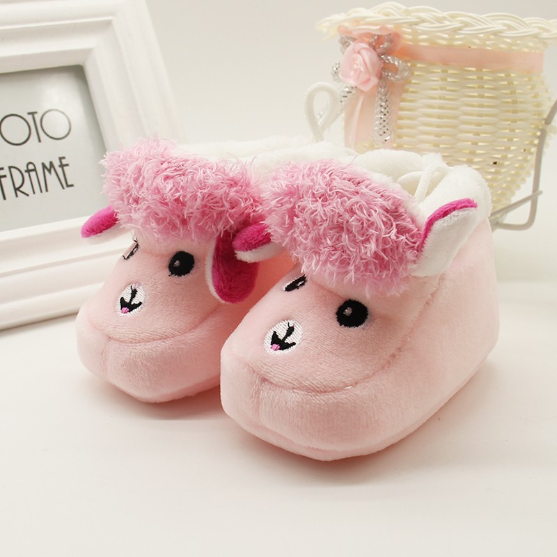 Giày giữ ấm hình dáng chú cừu xinh xắn cho các bé từ 6-12 tháng tuổi