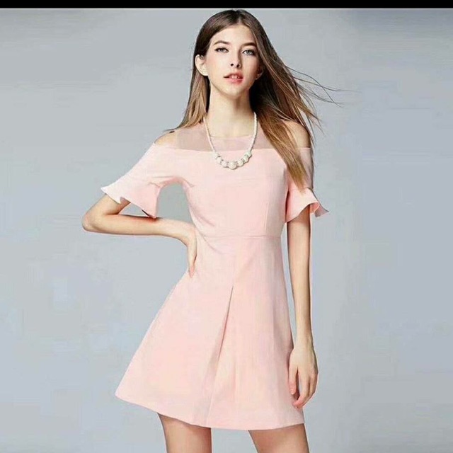 váy hở vai