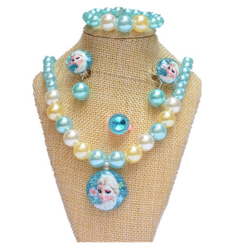 Bộ Trang Sức 5 Món Gồm Vòng cổ / Vòng Tay / Nhẫn / Bông Tai Đính Ngọc Trai Nhân Tạo Hình Công Chúa Frozen Dễ Thương Cho Bé Gái