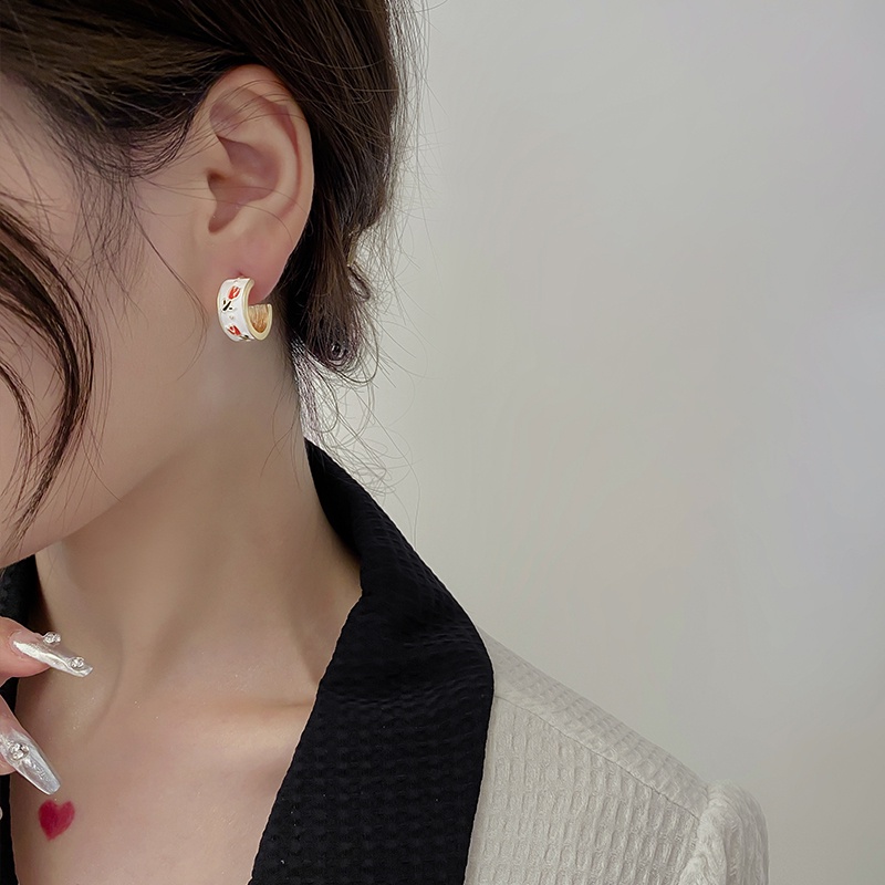 Khuyên Tai Hình Hoa Đính Ngọc Trai Phong Cách Hong Kong Cổ Điển Kiểu Mới 2023