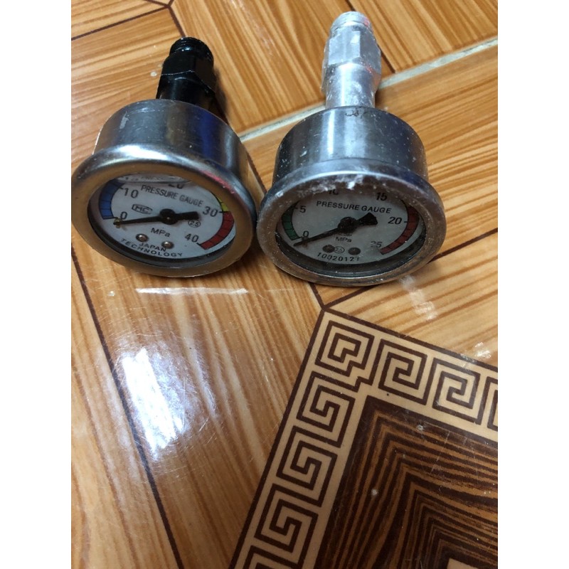 Đồng hồ đo áp suất