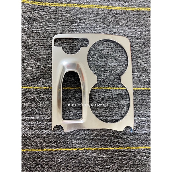 ỐP BỆ TỲ TAY MERCEDES C-W204/GLK