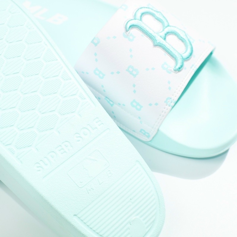 Dép thời trang nữ