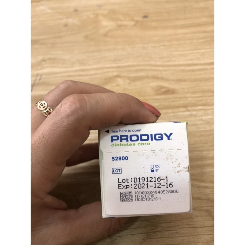 Que thử đường huyết Prodigy lọ 50 test