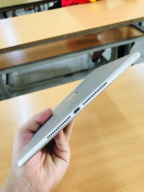 IPAD AIR 2 4G Silver 16GB Zin keng | BigBuy360 - bigbuy360.vn