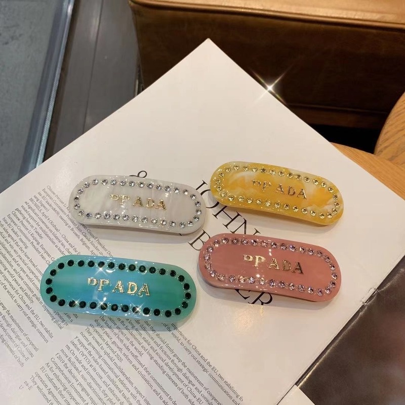 Kẹp Tóc Chữ Cái Đính Đá Bằng Nhựa Acrylic Màu Sắc Kẹo Ngọt Xinh Xắn