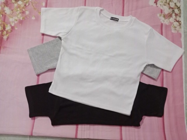 Áo thun croptop tay ngắn kèm hình thật | BigBuy360 - bigbuy360.vn