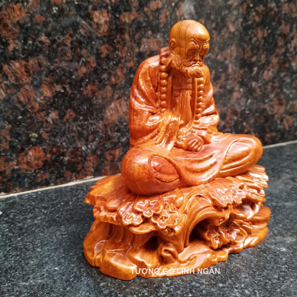 Tượng đạt ma ngồi thiền đế tùng