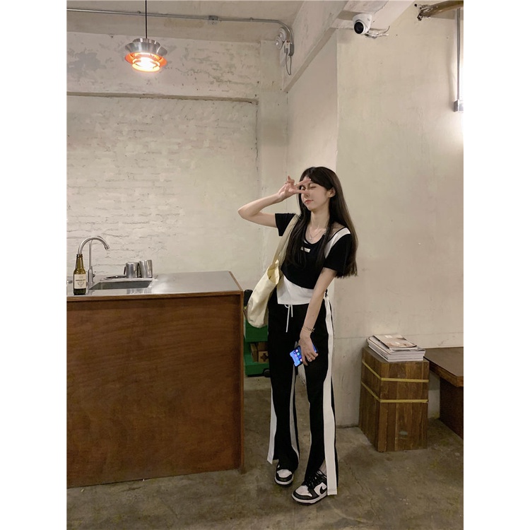 Áo croptop Tay Ngắn Thiết Kế Độc Đáo Cho Phái Nữ