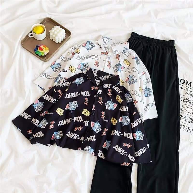 Áo sơ mi họa tiết tay lỡ TOM and JERRY màu TRẮNG/ ĐEN - Nam Nữ Unisex | BigBuy360 - bigbuy360.vn