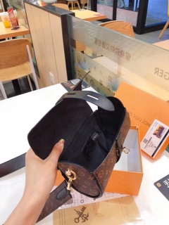 Túi xách LV sz 19,5  full box