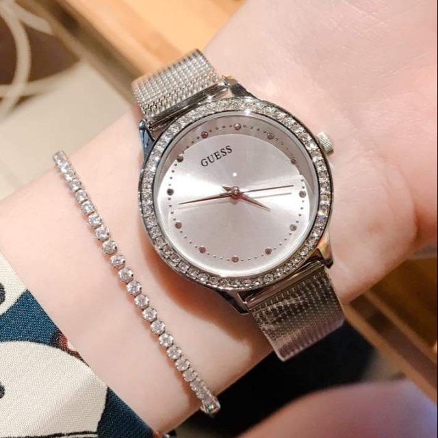 Đồng hồ nữ Guess Chelsea dây mesh bạc siêu xinh thumbnail