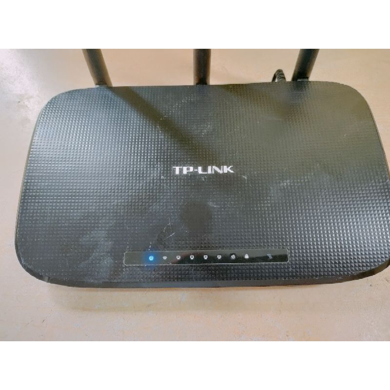 Model Wifi 3 râu TP-link 450 xuyên tường siêu khoẻ