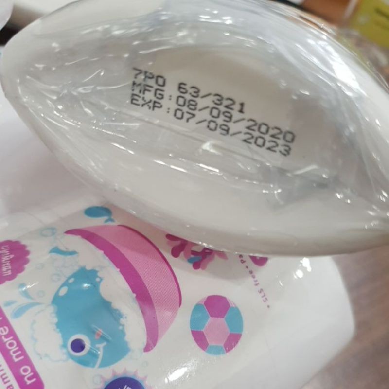 Sữa tắm gội toàn thân cho bé OZE 180 ml