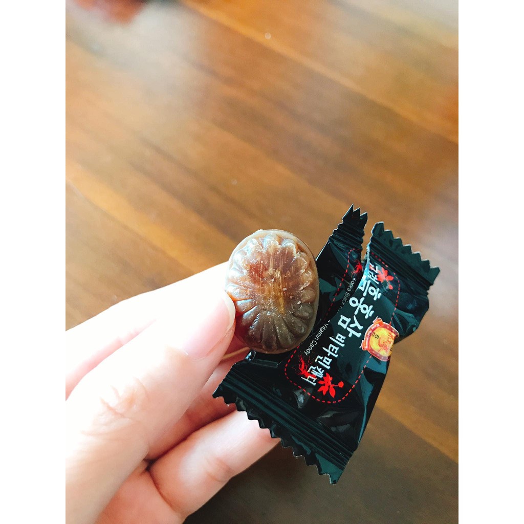 Kẹo Hắc Sâm đen Hàn Quốc .kẹo sâm đen Vitamin làm từ 100% sâm thật 6 năm tuổi.__shop mẹ xíu