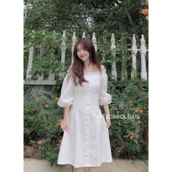 Váy trắng cúc bọc trễ vai tiểu thư dáng xoè | BigBuy360 - bigbuy360.vn