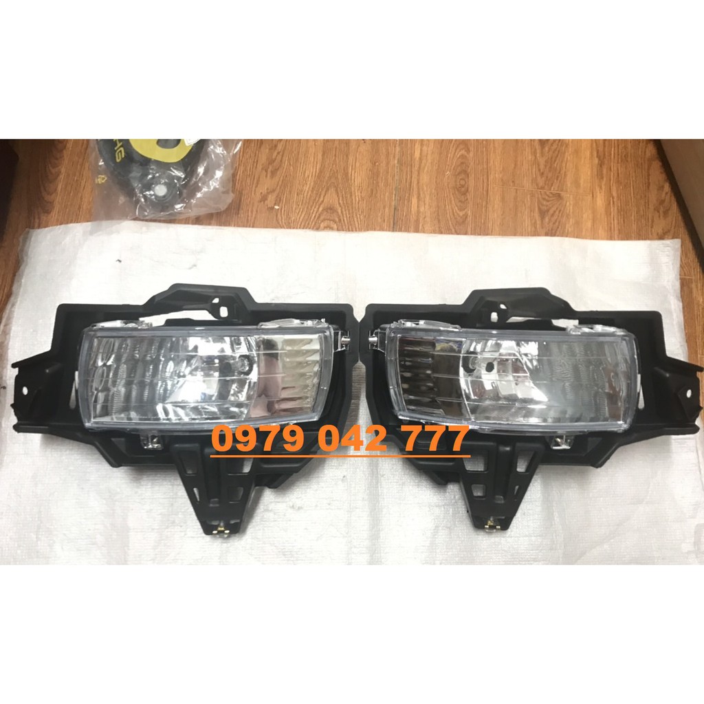 ĐÈN GẦM TOYOTA INNOVA 2008-2011