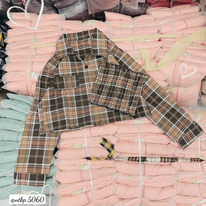 Set 2 áo sơ mi caro lửng kèm ống